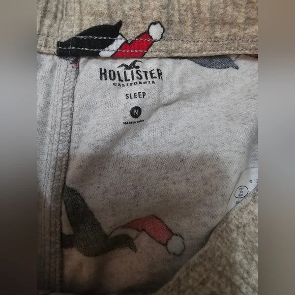 Hollister Mens  Beige Christmas Joggers with Black and Red Print  Mens Size M - Picture 9 of 14